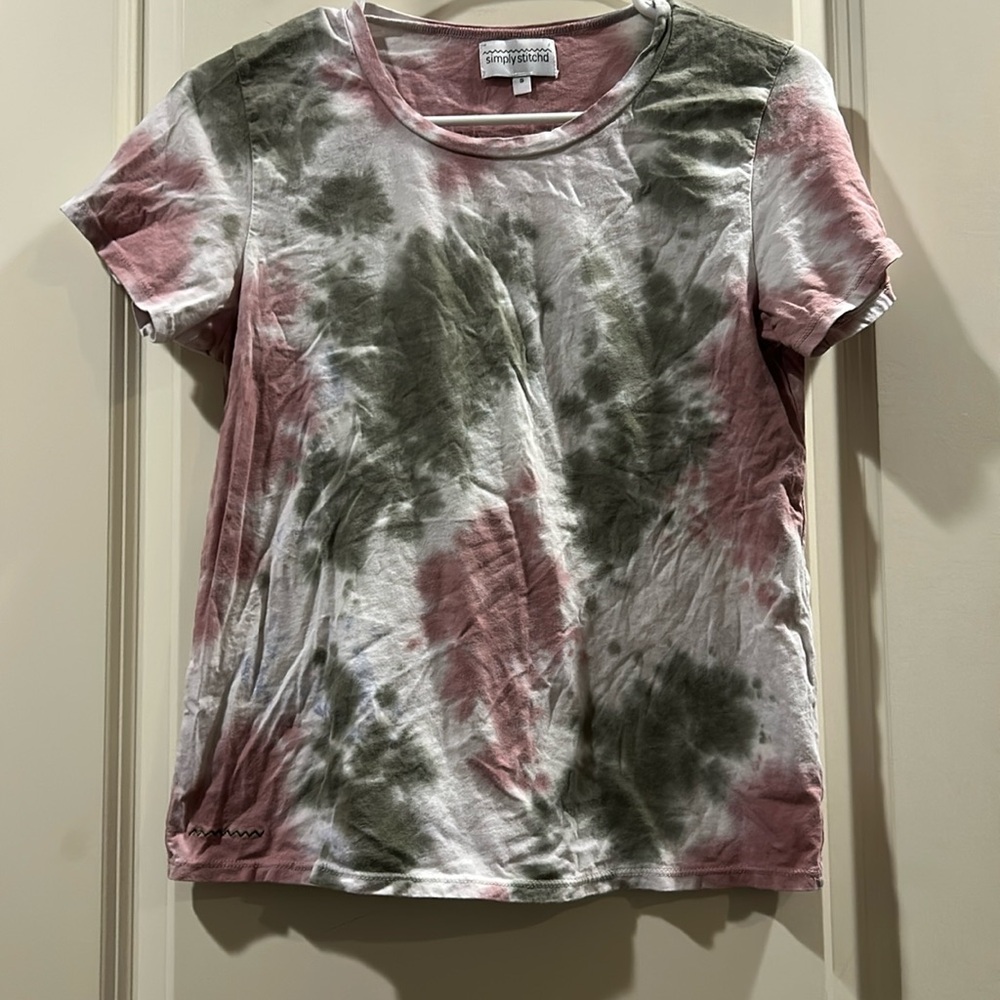 NWOT Simply Stitchd Tie-Dye T-Shirt cotton White, Pink, Olive teen girl size S